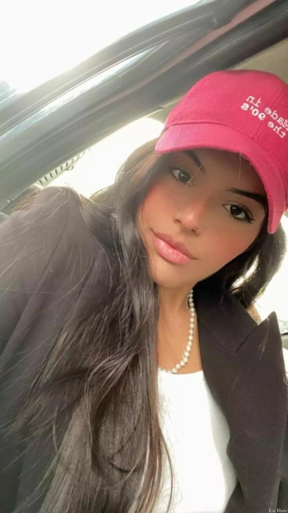 Esperanza Profile image 3