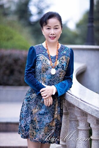 lulu Profile image 3