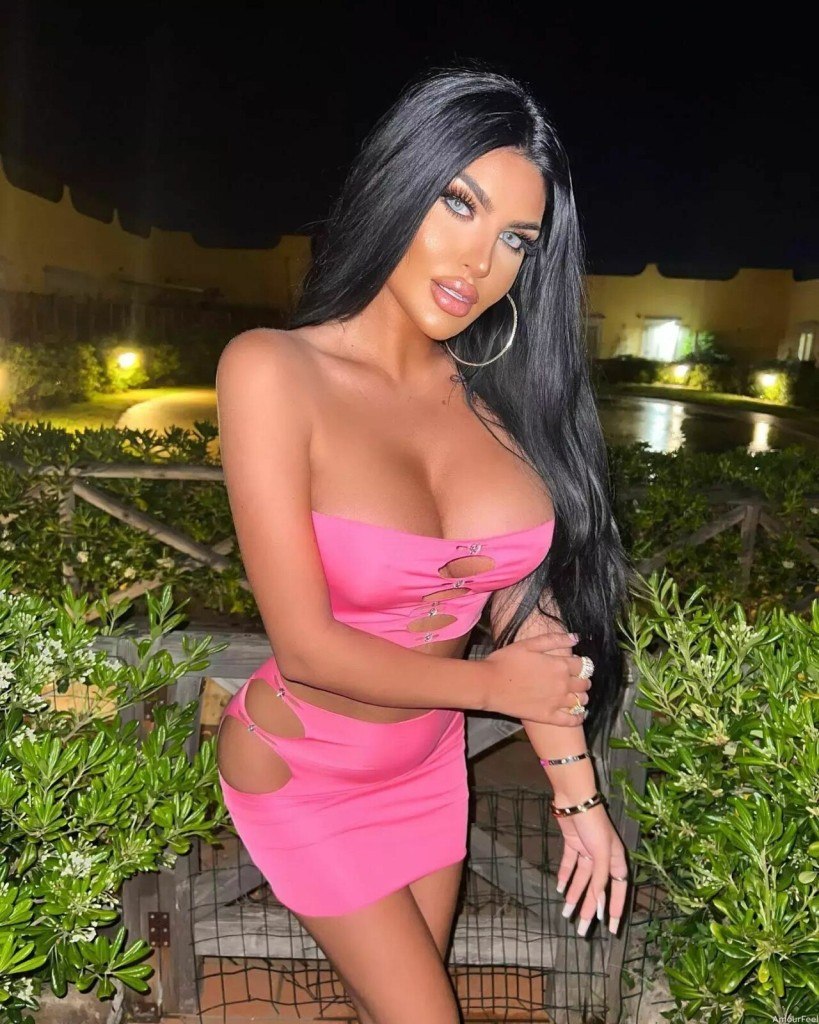 Daniela Profile image 1